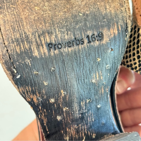 Miss Macie Wing & A Prayer Booties Size 7.5 - Picture 6 of 11